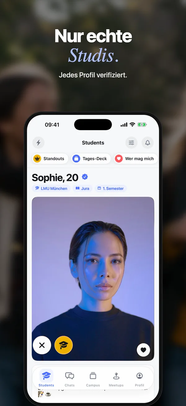 Semesto App mit Profilkarte, Uni und Studiengang. Text im Bild: Nur echte Studis.
